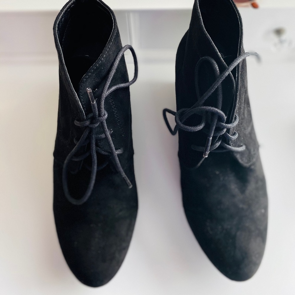 Black booties, size 6.5 - Picture 3 of 7